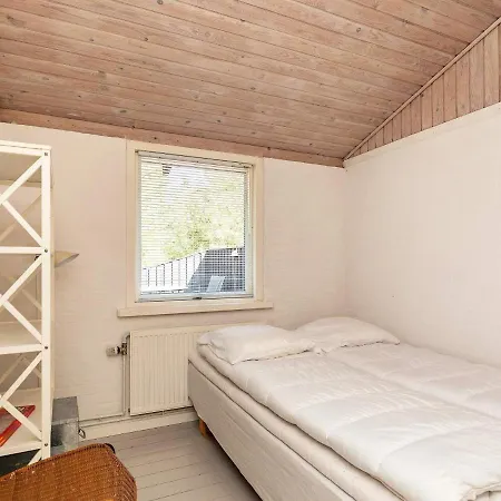 6 Person Holiday In Lb K Holiday home Aalbaek